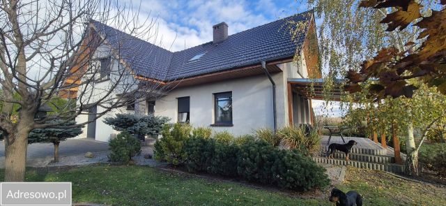 dom wolnostojący, 5 pokoi Oleśniczka. Zdjęcie 1