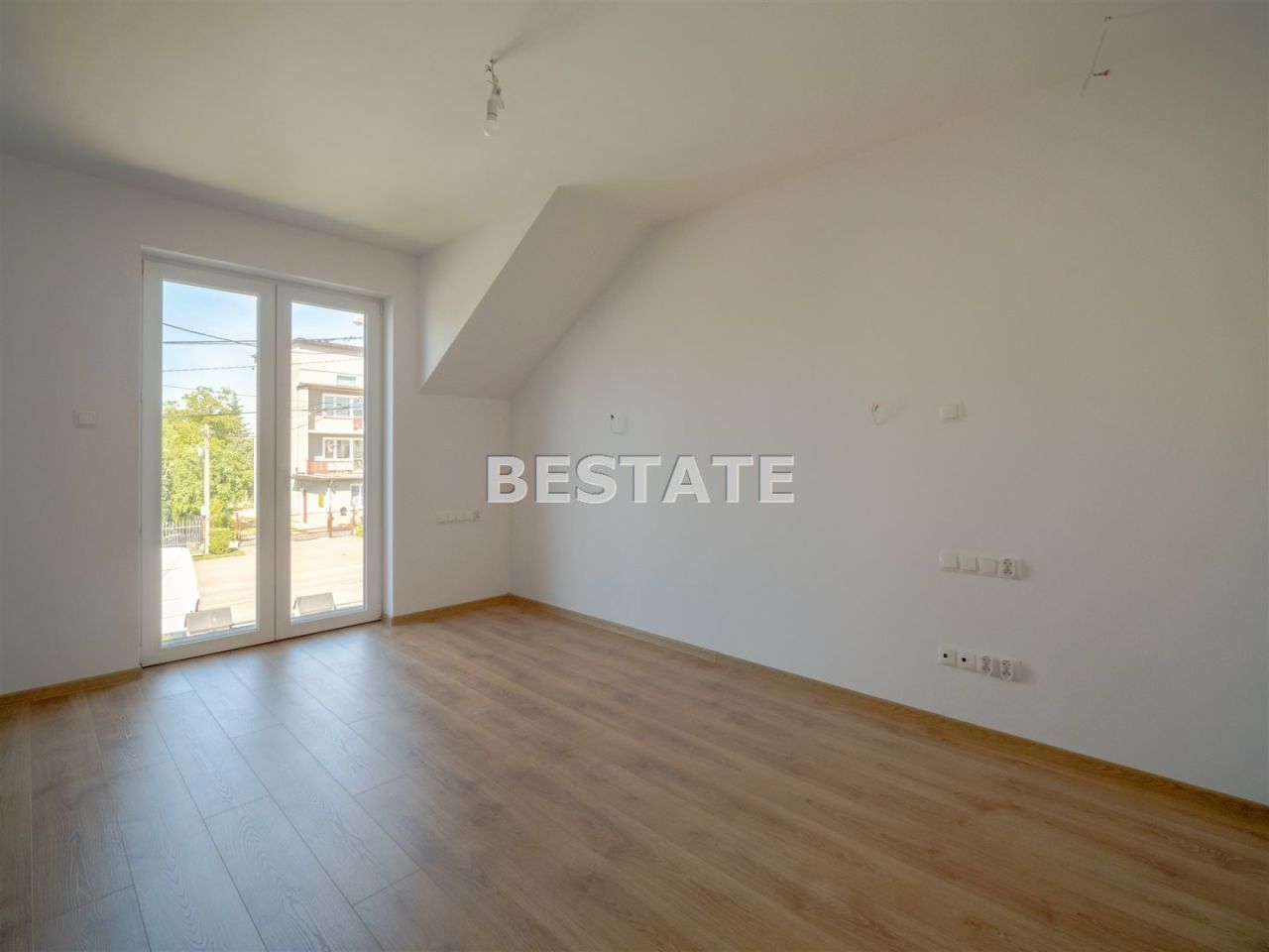 bliźniak, 3 pokoje Tarnów Krzyż. Zdjęcie 7