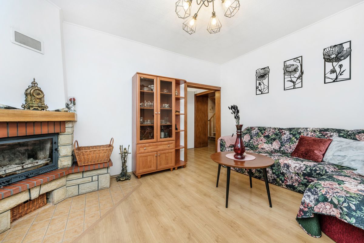 dom wolnostojący, 7 pokoi Czernichów. Zdjęcie 12