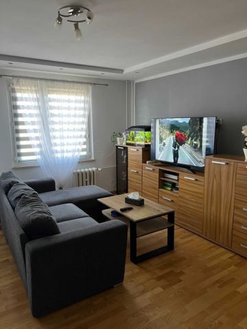 Mieszkanie 3-pokojowe Bolesławiec, ul. gen. Franciszka Kleeberga. Zdjęcie 1