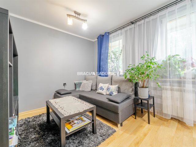 Mieszkanie 3-pokojowe Kraków, ul. Leonida Teligi. Zdjęcie 4