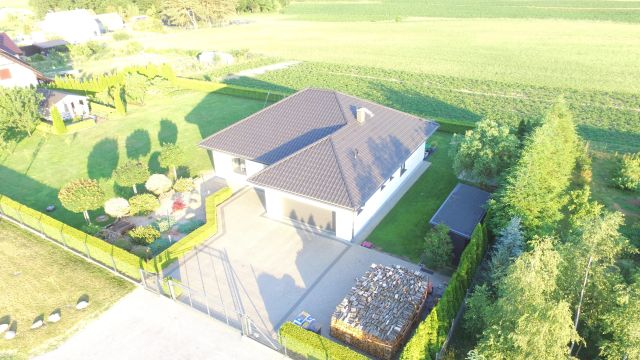 dom wolnostojący, 4 pokoje Dzierzążenko, ul. Widokowa. Zdjęcie 2