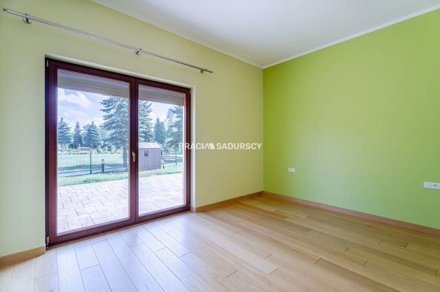 dom wolnostojący, 5 pokoi Niepołomice. Zdjęcie 14