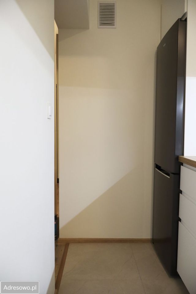 Pokój Warszawa Wola, al. Aleja "Solidarności". Zdjęcie 12