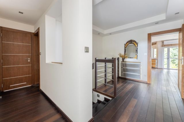 dom wolnostojący, 5 pokoi Chyby, ul. Jesionowa. Zdjęcie 13