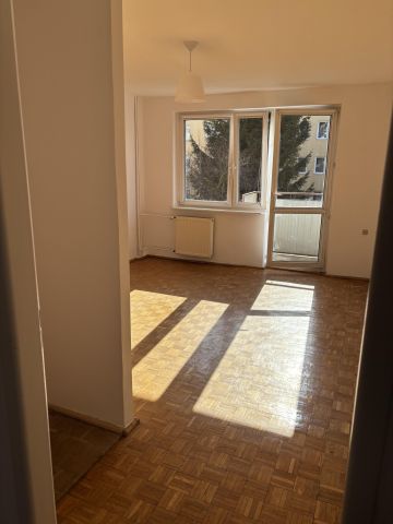 Mieszkanie 3-pokojowe Bydgoszcz Osiedle Leśne, ul. Joachima Lelewela. Zdjęcie 1