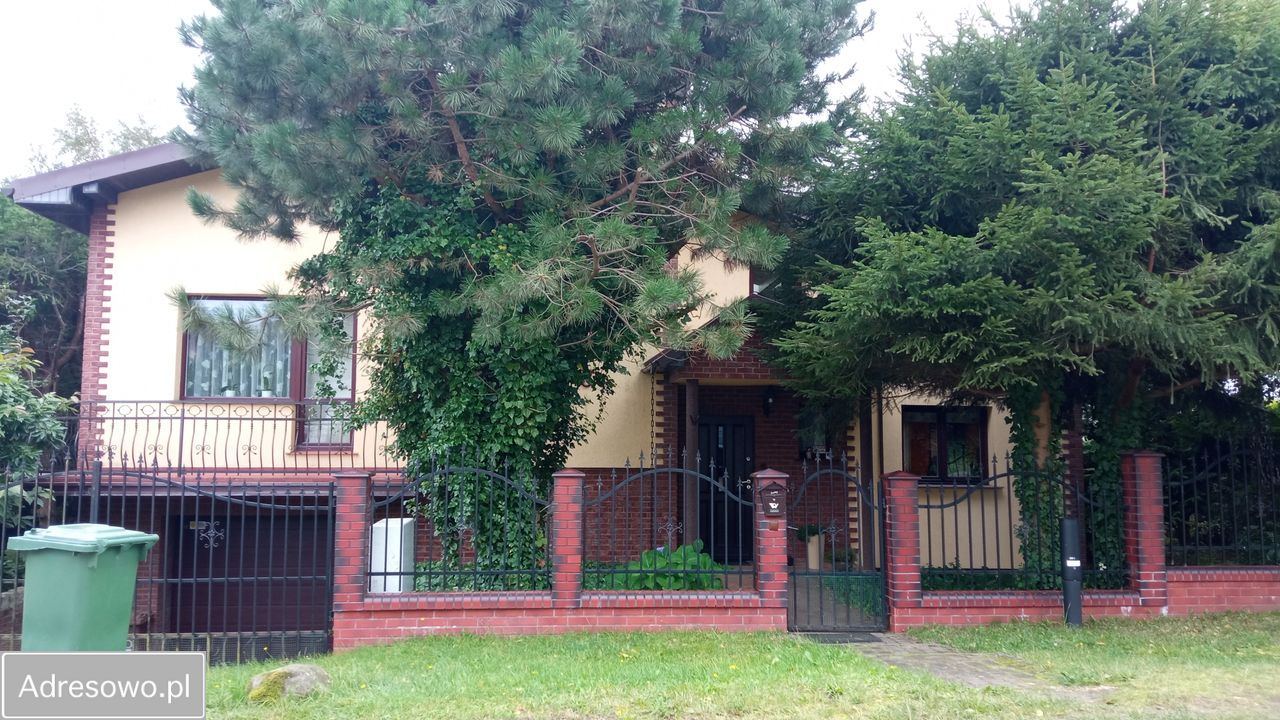 dom wolnostojący, 5 pokoi Koszalin, ul. Jaskółek