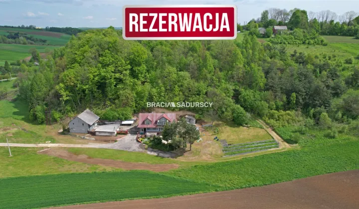 dom wolnostojący, 6 pokoi Jangrot, ul. Długa