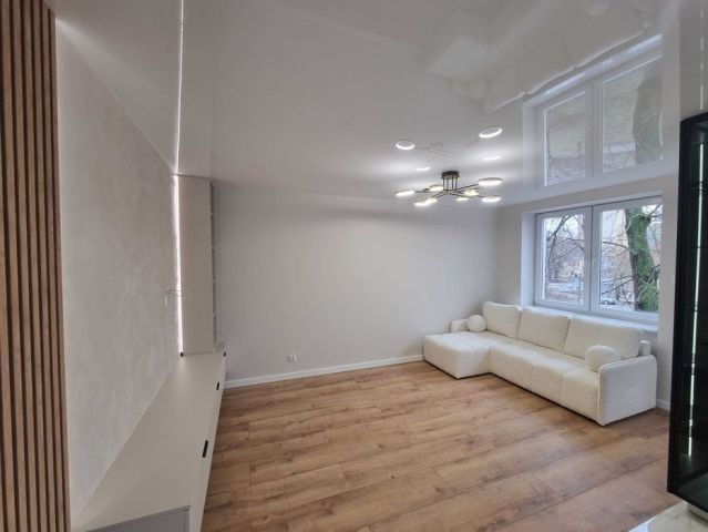 Mieszkanie 3-pokojowe Radom. Zdjęcie 1