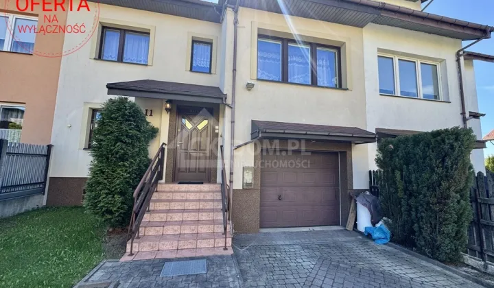 dom szeregowy, 8 pokoi Kielce