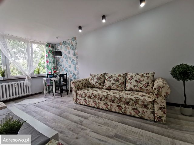 Mieszkanie 3-pokojowe Katowice Śródmieście, al. Wojciecha Korfantego. Zdjęcie 1