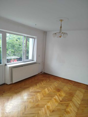 Mieszkanie 2-pokojowe Besko, ul. Przytorze. Zdjęcie 1