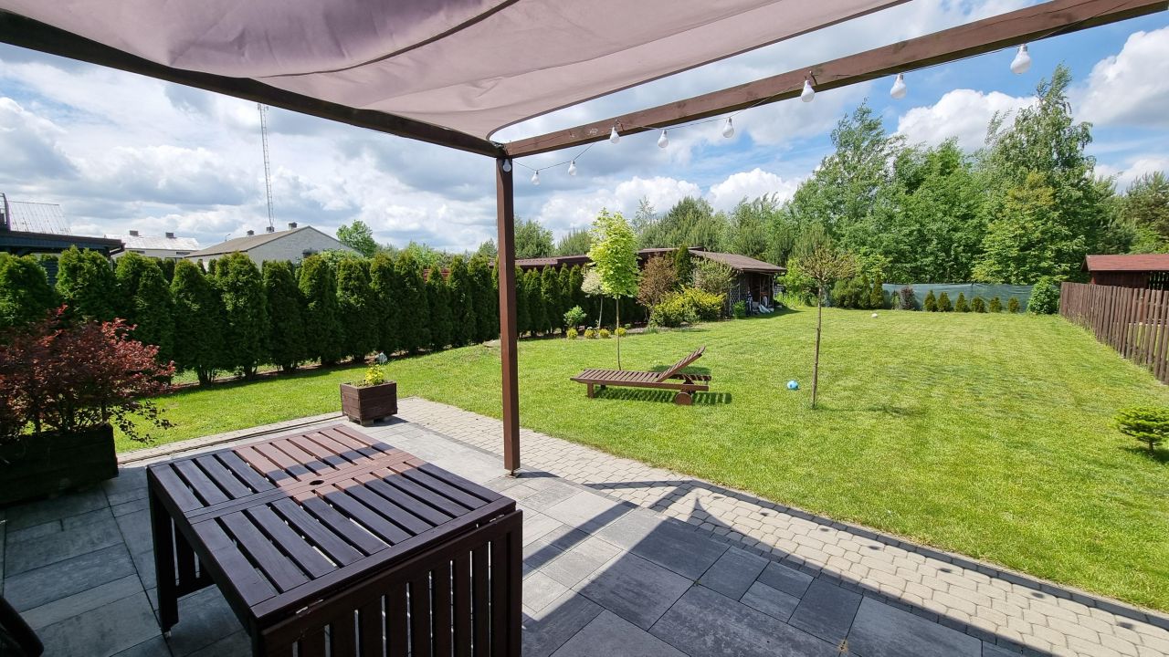 bliźniak, 5 pokoi Krzaki Czaplinkowskie, Główna. Zdjęcie 1