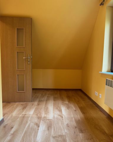 dom wolnostojący, 3 pokoje Łacha, ul. Piaskowa. Zdjęcie 21