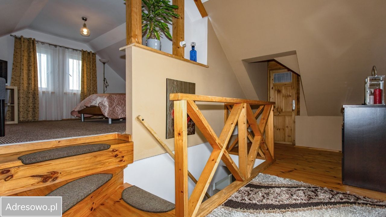 dom wolnostojący, 4 pokoje Łabapa. Zdjęcie 6