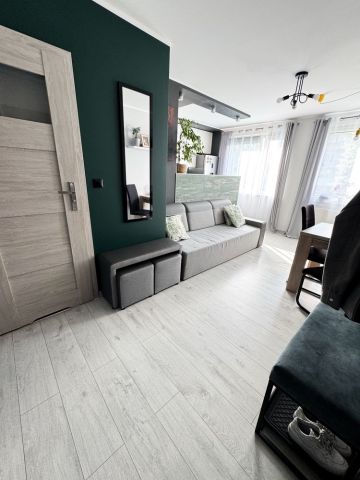 Mieszkanie 3-pokojowe Bielawa, os. XXV-lecia PRL. Zdjęcie 1