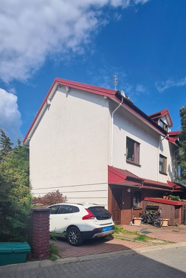 dom szeregowy, 5 pokoi Józefosław, ul. Saturna