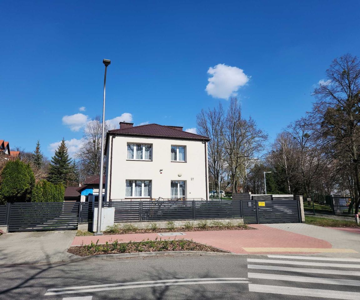 dom wolnostojący, 5 pokoi Puławy, ul. Adama Mickiewicza. Zdjęcie 8