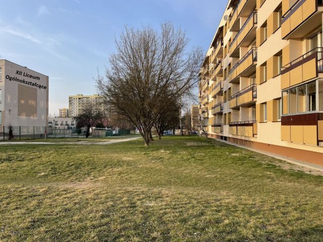 Mieszkanie 4-pokojowe Radom Ustronie, ul. Osiedlowa. Zdjęcie 2