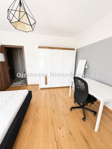 Mieszkanie 4-pokojowe Bydgoszcz Śródmieście, ul. Dworcowa. Zdjęcie 4