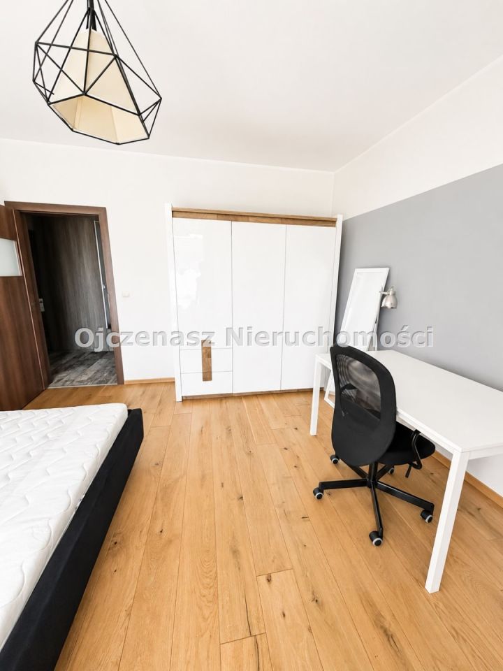 Mieszkanie 4-pokojowe Bydgoszcz Śródmieście, ul. Dworcowa. Zdjęcie 4