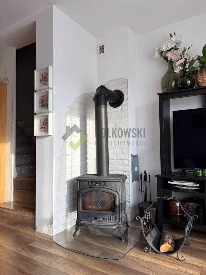 Mieszkanie 4-pokojowe Marki. Zdjęcie 3