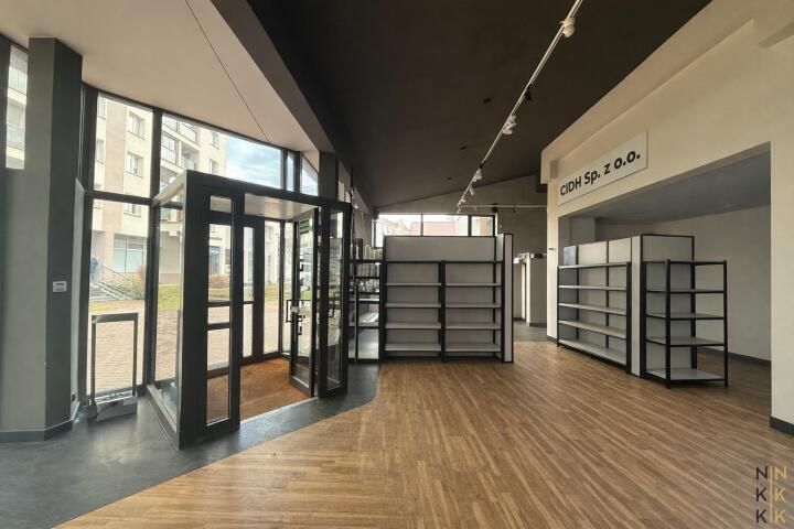 Lokal Wrocław Śródmieście, pl. Icchaka Lejba Pereca. Zdjęcie 1