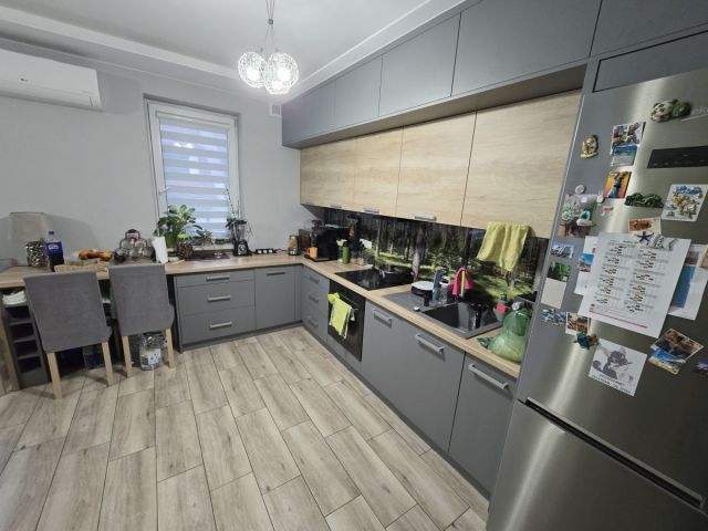 Mieszkanie 6-pokojowe Marki. Zdjęcie 7