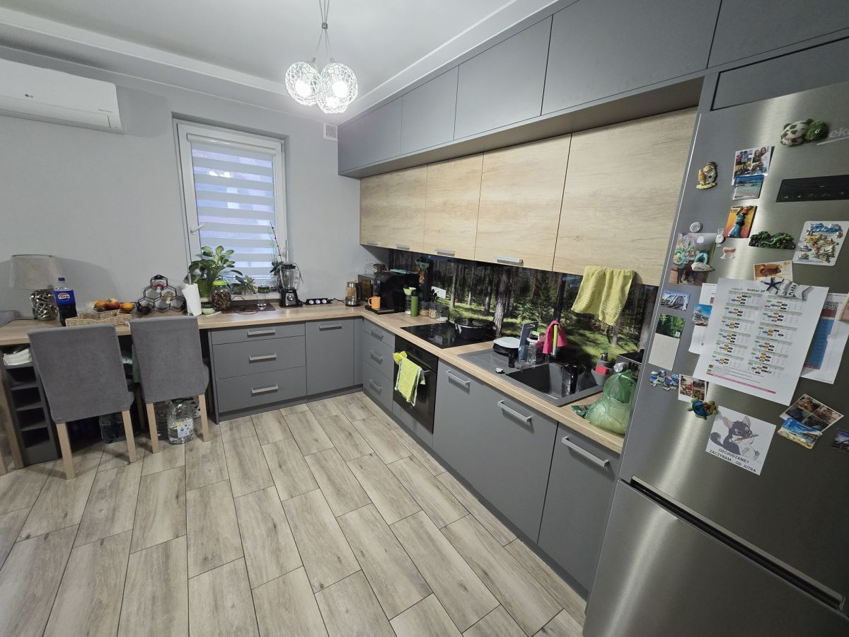 Mieszkanie 6-pokojowe Marki. Zdjęcie 7