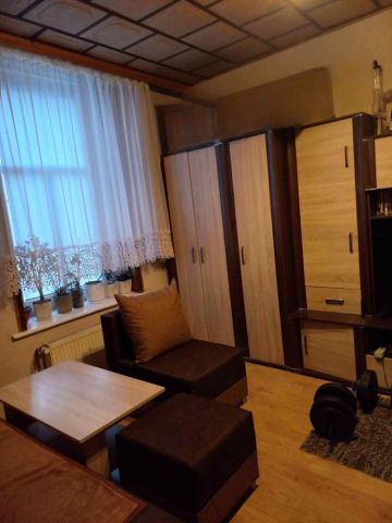 Mieszkanie 4-pokojowe Głogówek. Zdjęcie 1