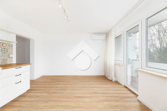 Mieszkanie 3-pokojowe Kraków Kurdwanów, ul. Wincentego Witosa. Zdjęcie 3