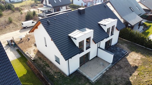 bliźniak, 4 pokoje Napachanie. Zdjęcie 1