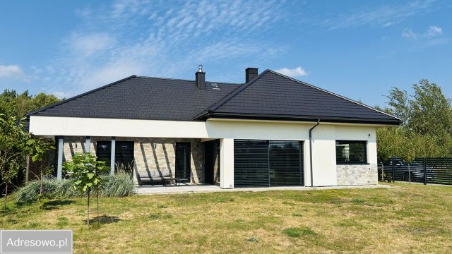 dom wolnostojący, 4 pokoje Otwock, ul. Grunwaldzka. Zdjęcie 1