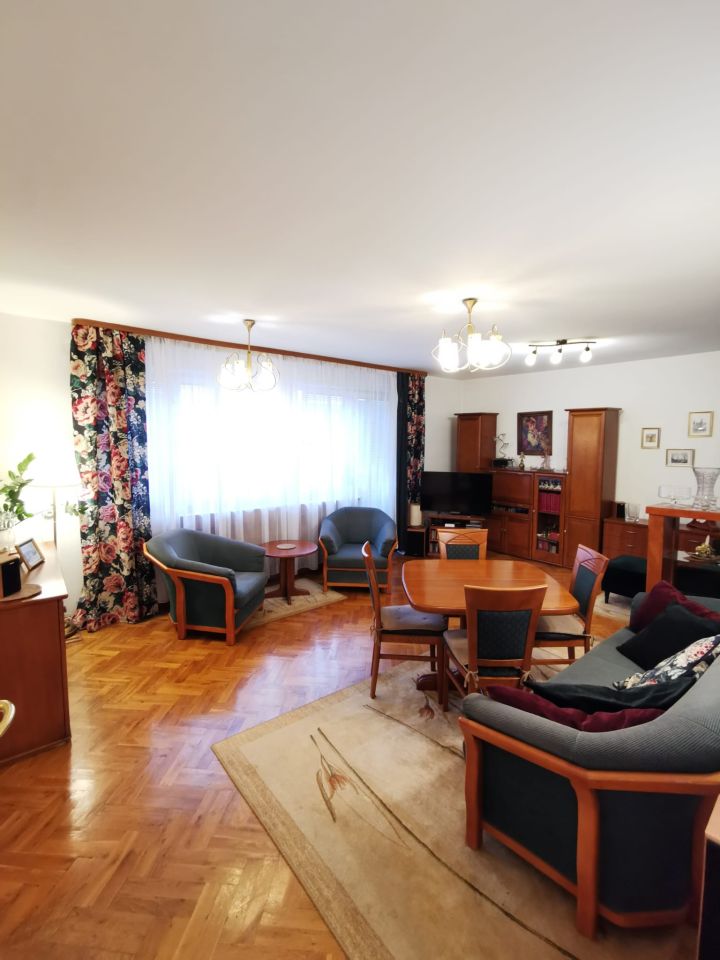 Nieruchomość komercyjna Kraków Mistrzejowice, os. Złotego Wieku. Zdjęcie 4