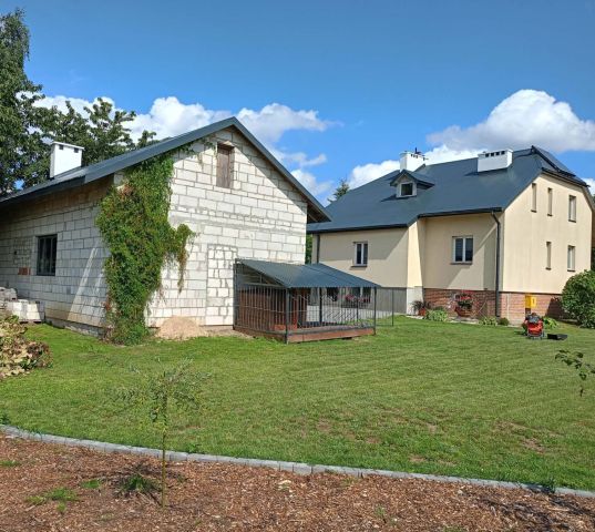 gospodarstwo, 3 pokoje Zemborzyce Tereszyńskie. Zdjęcie 1