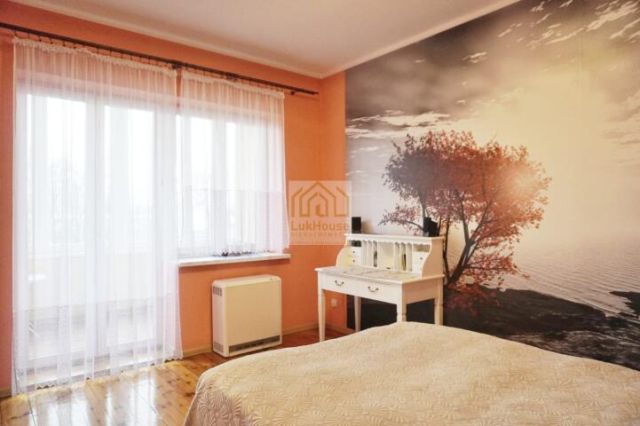 Mieszkanie 3-pokojowe Bytom, ul. Karola Miarki. Zdjęcie 3