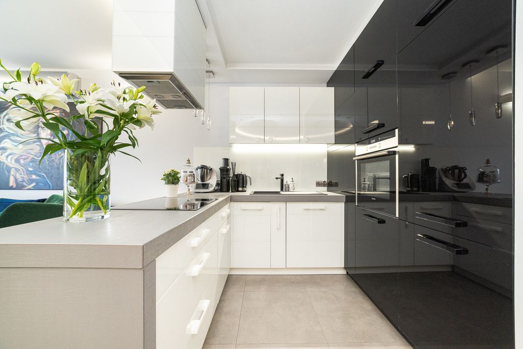 Mieszkanie 3-pokojowe Rzeszów, ul. Sympatyczna. Zdjęcie 1