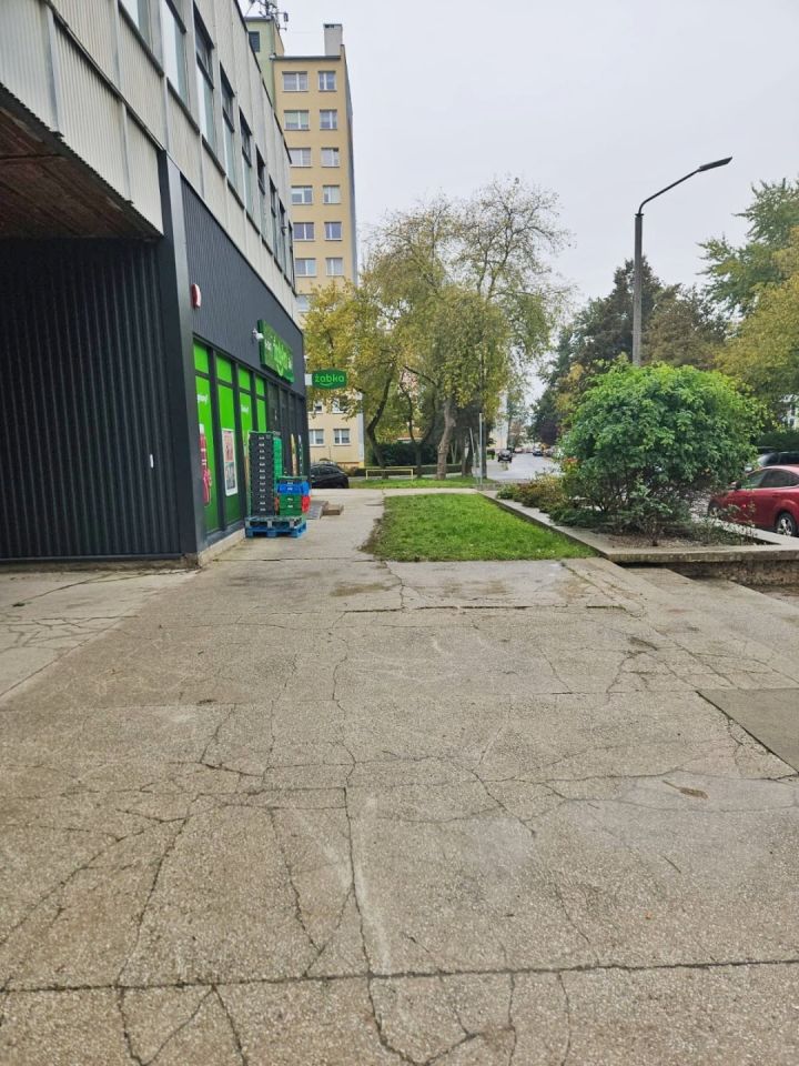 Lokal Jelenia Góra Zabobrze, ul. Krzysztofa Komedy-Trzcińskiego. Zdjęcie 3