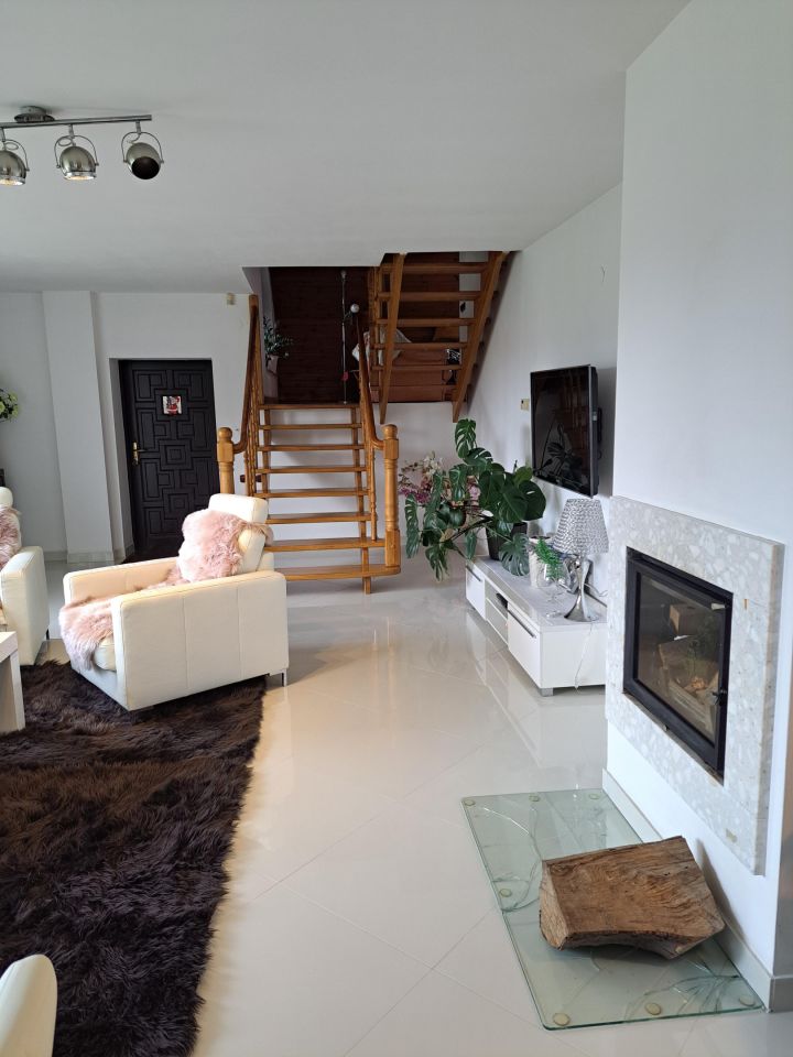 dom wolnostojący, 5 pokoi Długomiłowice Żabnik, ul. Żabnik. Zdjęcie 3