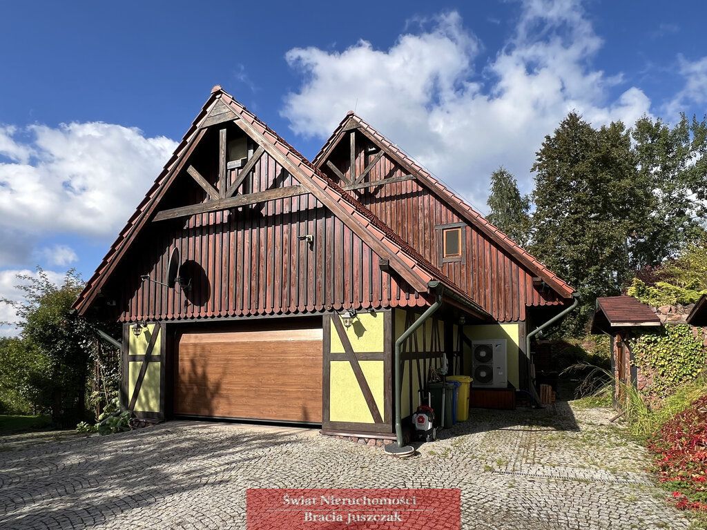 dom wolnostojący, 3 pokoje Bieganów. Zdjęcie 12