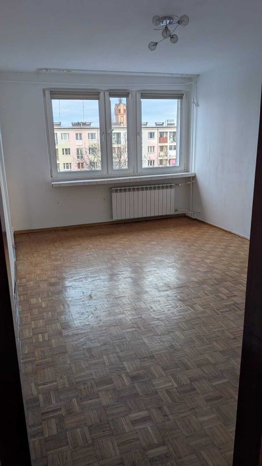 Mieszkanie 3-pokojowe Dzierżoniów, os. Błękitne. Zdjęcie 2