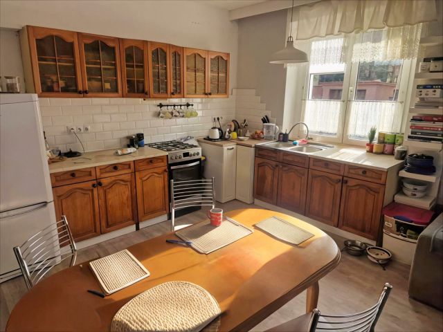 Mieszkanie 3-pokojowe Wałbrzych Stary Zdrój, ul. Jana Zamoyskiego. Zdjęcie 1