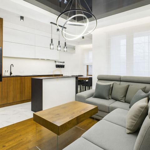 Mieszkanie 3-pokojowe Zamienie. Zdjęcie 3