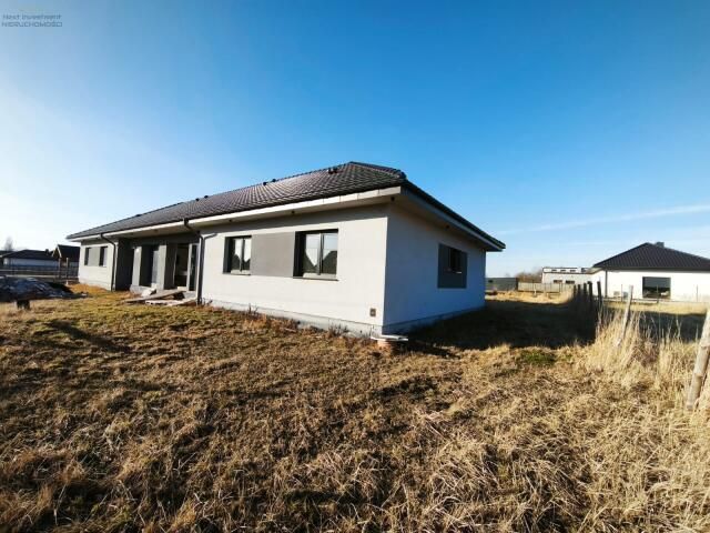 bliźniak, 4 pokoje Pyskowice, ul. Platanowa. Zdjęcie 1