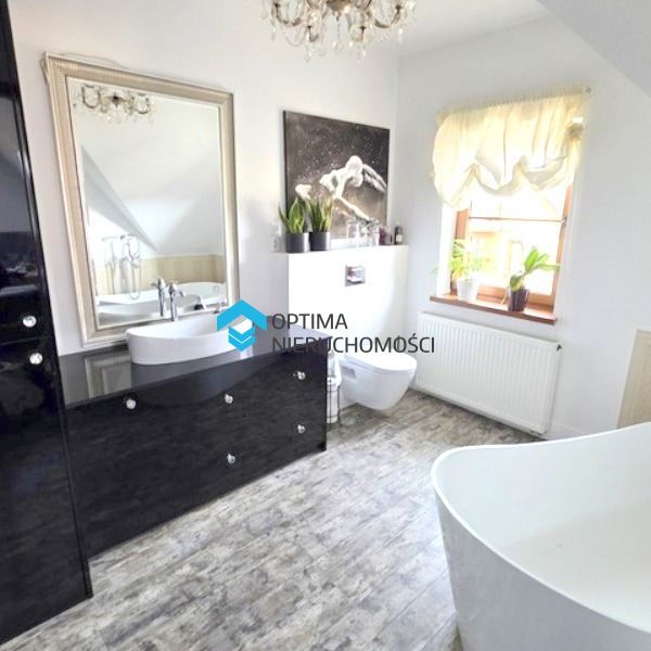 Mieszkanie 4-pokojowe Jelenia Góra Cieplice Śląskie-Zdrój. Zdjęcie 8