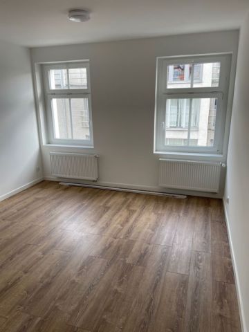 Mieszkanie 3-pokojowe Gorzów Wielkopolski Śródmieście, ul. Garbary. Zdjęcie 1