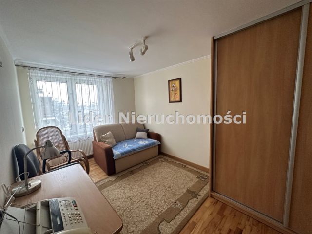 bliźniak, 7 pokoi Pabianice. Zdjęcie 10