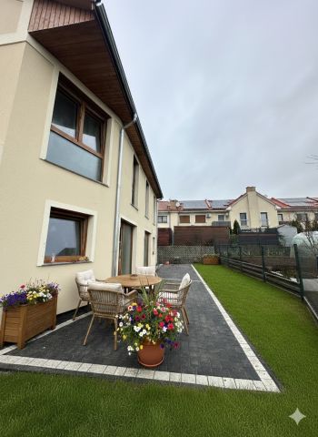 bliźniak, 4 pokoje Świebodzin, ul. Partyzancka. Zdjęcie 1