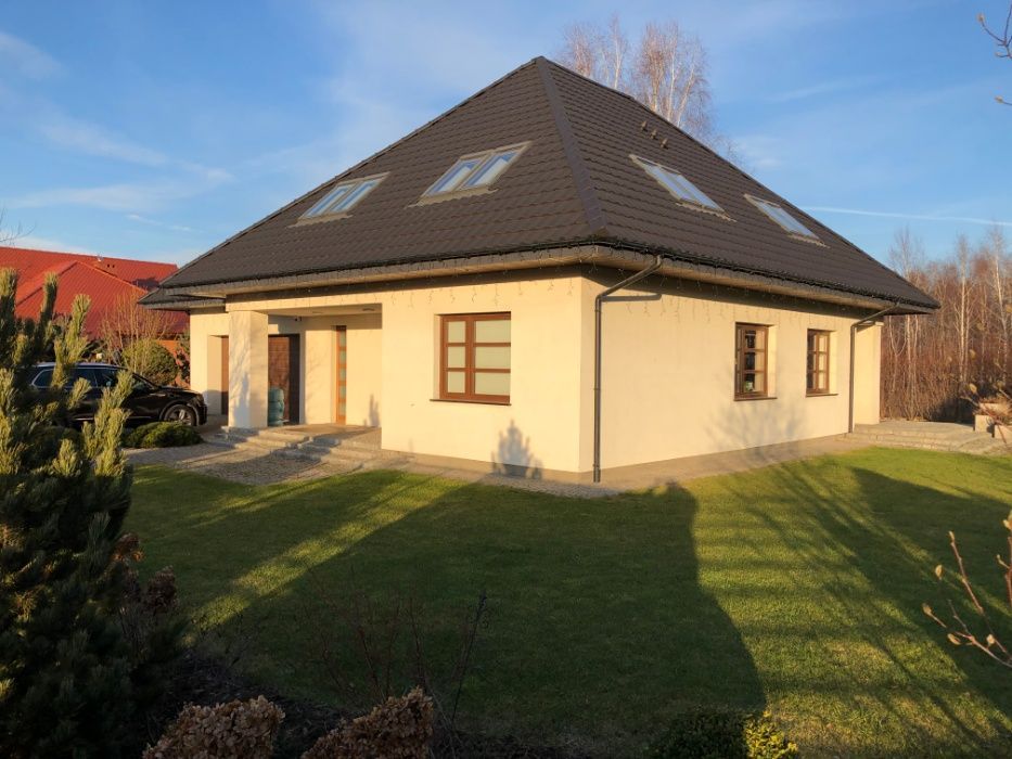 dom wolnostojący Wierzchowisko