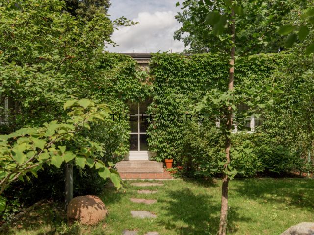 dom wolnostojący, 6 pokoi Warszawa Śródmieście. Zdjęcie 2